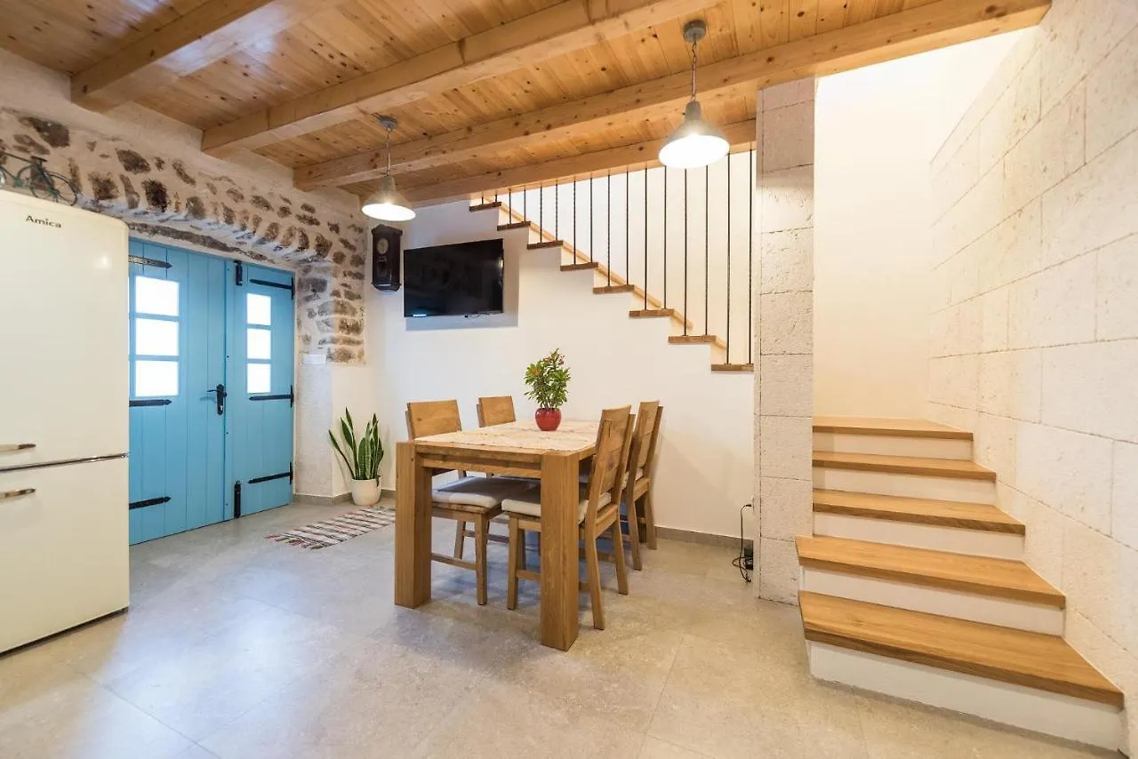 Holiday Home Lipa Nasa Nevidane Croatia
