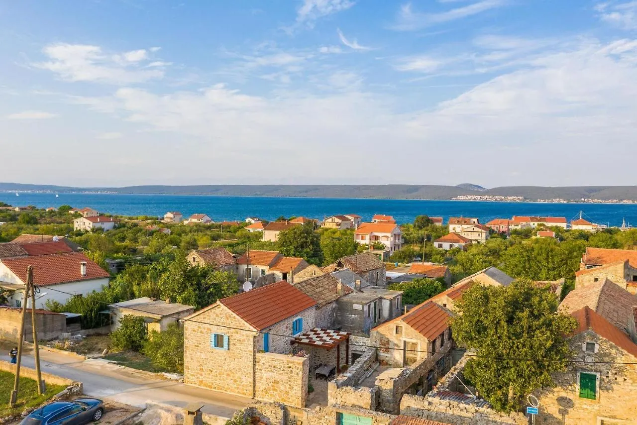 Holiday Home Lipa Nasa Nevidane Croatia